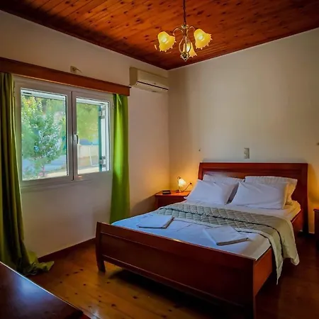 ιonion ζante Retreat - Seaview Lodging